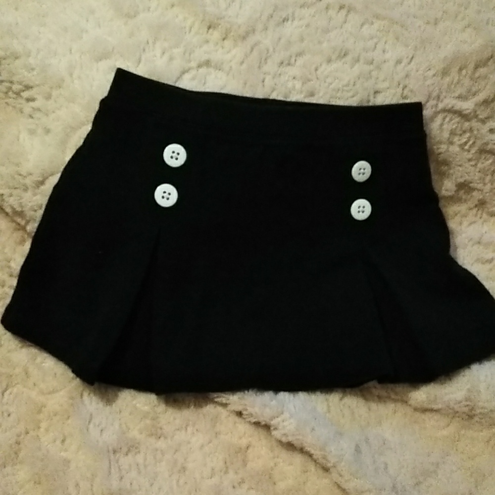 GAP Stretch Pleated Skort